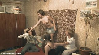 Russian Teenagers Try Group Sexs - Russian-1