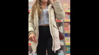 Mature porn Kourtney Love, La Paisita, La Paisita Oficial Kourtney Love & La Paisita Oficial Busty Inmates Tease Jailhouse Swap Fuck Video-9