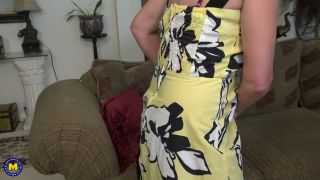 adult clip 12 tall femdom Mature.nl presents Carrie M. (54) in American housewife Carrie playing with herself – 01.05.2018, milf on femdom porn-1