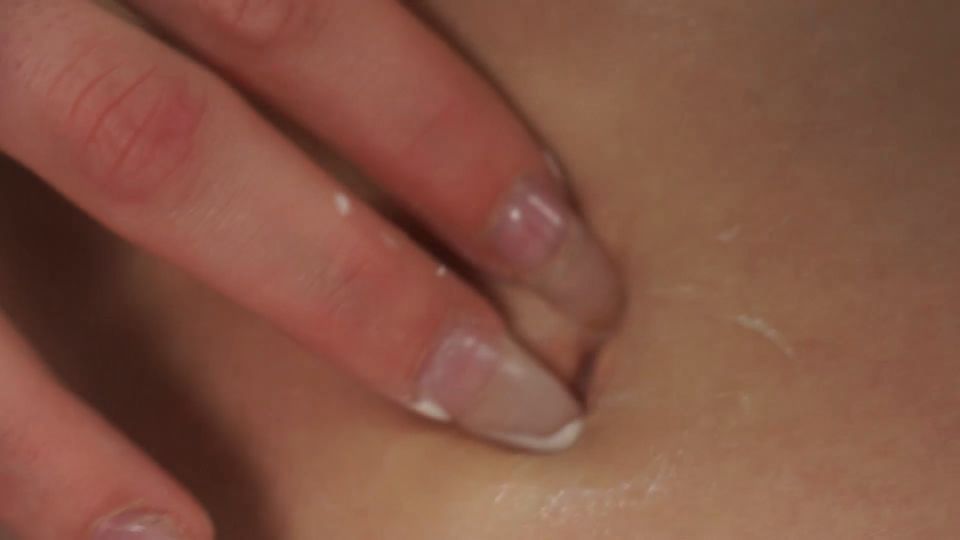 Custom Fetish - Amber Cleans Lotions and Pokes Her Belly - Fetish