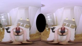 Businesswoman s Feet - POV pov Luca Bella-3