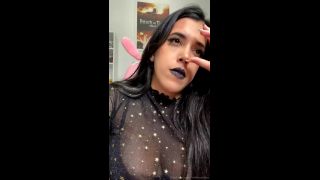 Vivi Tarantino () Vivitarantino - stream started at am hola bebs tip de y te muestro algo 24-07-2021-9