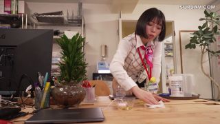 Reducing Mosaic SVERS-004 その黄尿雫はラブレター…デカ尻OLの変態執念！狂おしい独占欲でイケメン社員に究極偏愛おしっこマーキング！ 九井スナオ-1