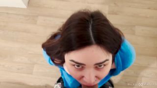 MarLyn Chenel - Cute girlfriend gives morning blowjob, cum on face-5