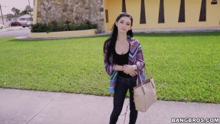 Crystal Rae Getting Pounded for a Phone (Amateur porn)-3