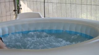 German old mature gets deep fisted from husband in the jacuzzi Fisting!-1