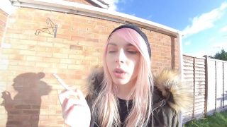 Chloe Toy - Smoke break - Smoking-0