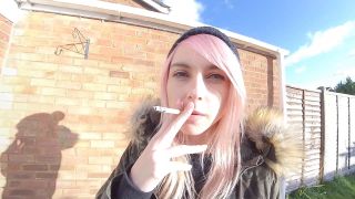 Chloe Toy - Smoke break - Smoking-5