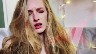 adult xxx clip 44 hardcore lesbian porn Kwgirlx – The Gift of Cumming, christmas on fisting porn videos-5
