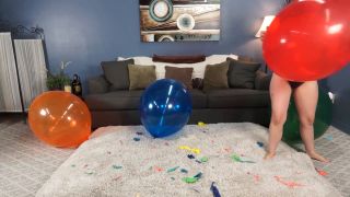 Custom Fetish - Valencia Sits Pops 17 amp 24 inch Balloons - Fetish-6