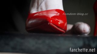 Mlle Fanchette - Le cock board III - Kicked-9