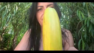 MILF Porn I Love Big Bananas, They Fill My Mouth.-0