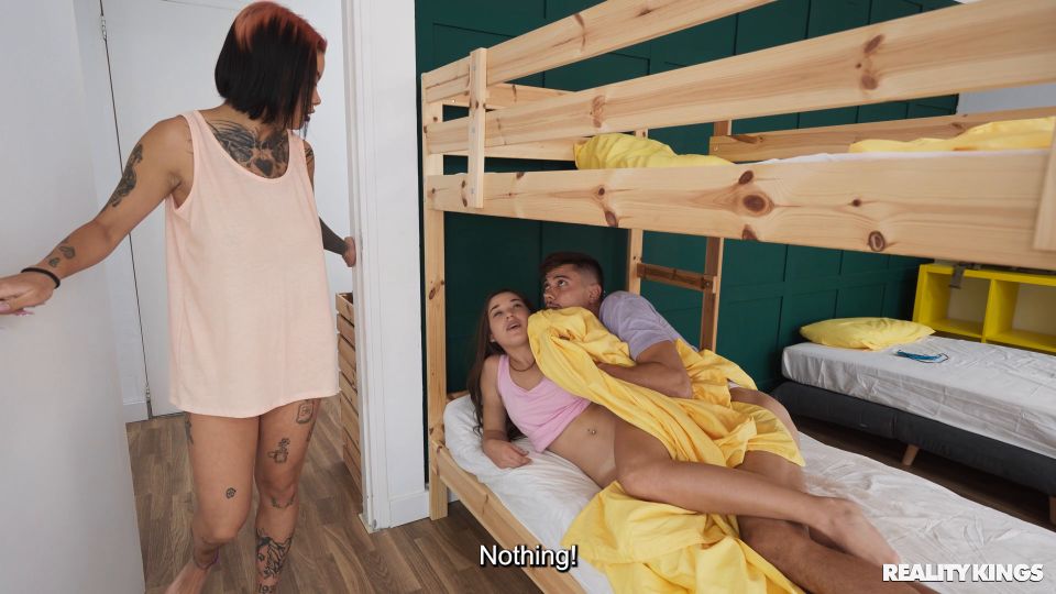 Chloe Lapiedra - Wanderlusting For Dick Video Sex Downloa...