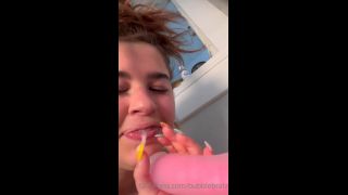 BubbleBratz, Maddie May, MaddieBubz, BBW Teen Fucking The Washing Machine Dildo (Amateur porn)-9