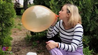 Custom Fetish - Regina s First Blow to Pop Outdoors - Fetish-6