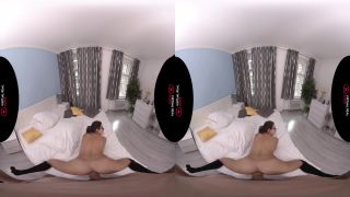 adult xxx video 6 Frida Sante in ing up my grades on virtual reality -8