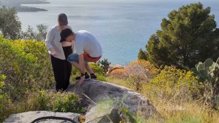 [K2S.CLUB] TheTemptingTwosome - Spontaner Sex beim Wandern mit Blick über die Stadt - HD 720P-3