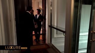 7118 Couple Swap with Lucy Heart and Julie Skyhigh Luxure 1080p-1