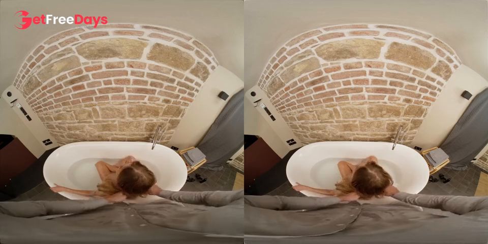 Russian Babe Zlata Shine Loves Anal Sex After a Bath