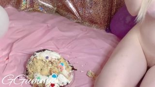 online adult clip 18 GGummii - Birthday Party Cake Sitting  - ggummiibearr - amateur porn young blonde xxx-9