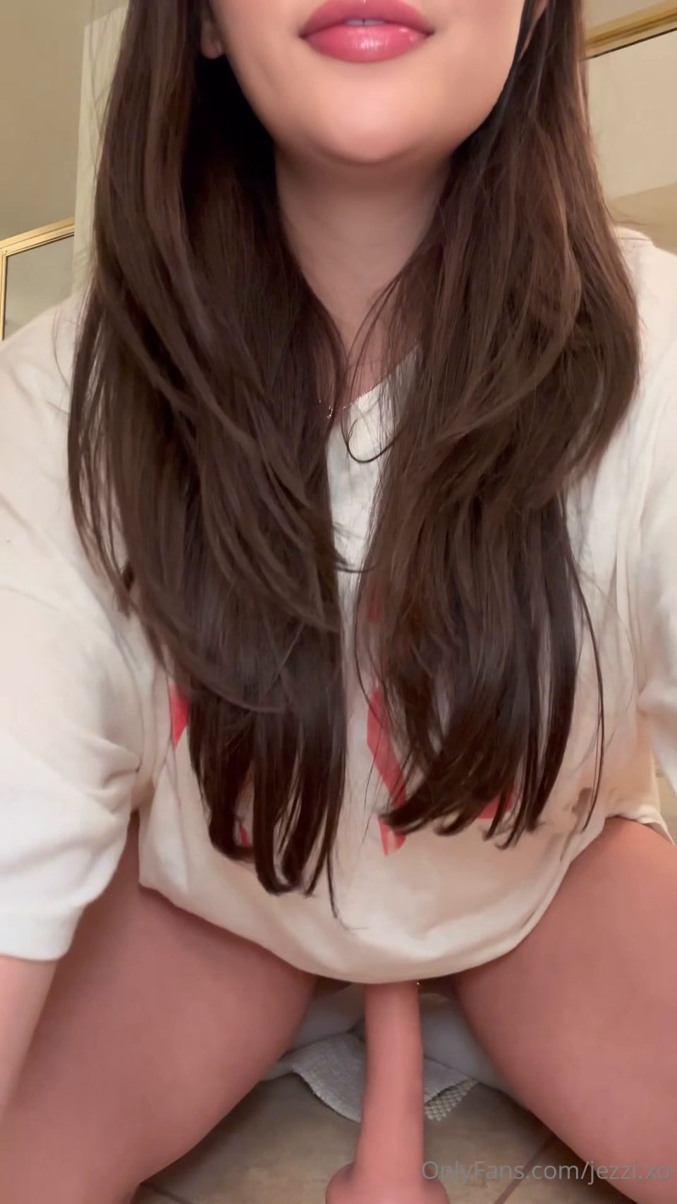 [K2S.CLUB] Babyjey (jezzi.xo) - Dildo Riding - FullHD 1080P