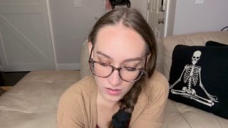 Divinebabe – Ur Friends Awkward Mom.-3