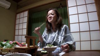 ReducingMosaic DVAJ-283 AV業界初！！‘本物’芸能人とイク！艶歌歌手「紫艶」のヌキまくりお忍び温泉旅行「ピー音」必須のプライベート暴露の会話と本気度MAXの‘ガチ本番’ロードムービー-7