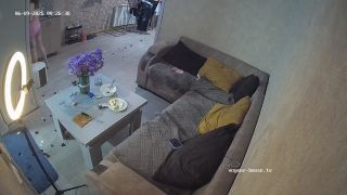 Roza Shane's Amateur Couch Action [HD 720p] - 2025-9