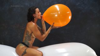 Custom Fetish - Victoria s First Blow to P - Fetish-6