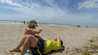 54REALAMATEURPUBLICHANDJOBRISKYONTHEBEACHPEOP-7