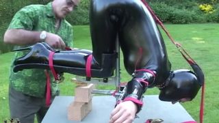 House of Gord20 10 02 (04 09 24) Sasha Monet - Display Stand-2