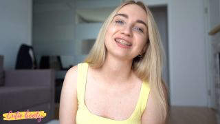 online xxx clip 46 Cutie booty - JOI Sister Masturbates - UltraHD 2160p - joi - femdom porn vintage femdom-1