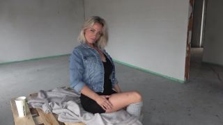 Sweetpinkpussy - 19 Jaehrigen Elektriker Azubi auf Baustelle abgefickt  - 2021-1