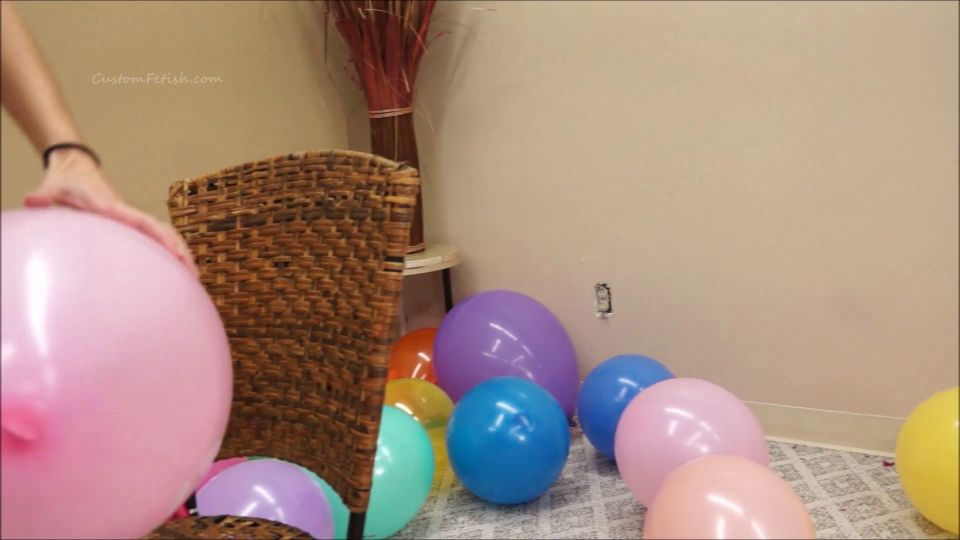 Custom Fetish - Julie Sit Pops 50 12 inch - Fetish