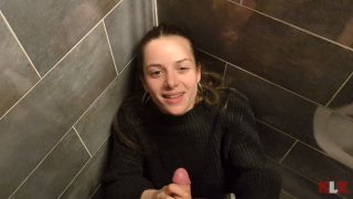 Sweetie, I Want My Dessert!  Public Sex  KLX.-9