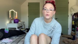 Apantyhoseobsessions - happy saturday enjoy this new barefoot worship tease vid shows a nice view of my legs an 23-11-2019-6