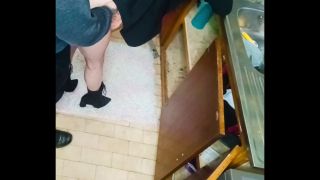 Bigjoefuckalot,Mysticbabe8 - Hot babe seduced the plumber while he is bussy fixing the pipes she worked on his piipe...-1