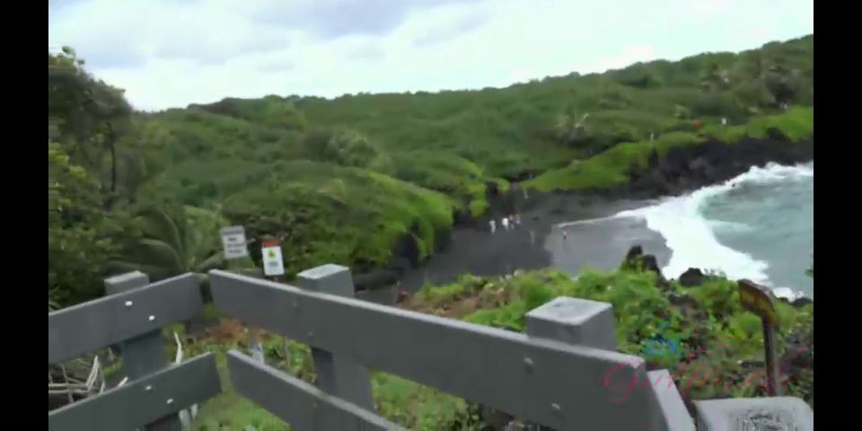 Bella Rose - Hawaii 7/11-682 Scene #7 SD - Blowjob