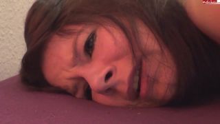 porn video 45 JungesfetischpaarNRW – Verprц╪gelt. Wieviel hц╓lt die Schlampe aus, balloon fetish porn on femdom porn -6