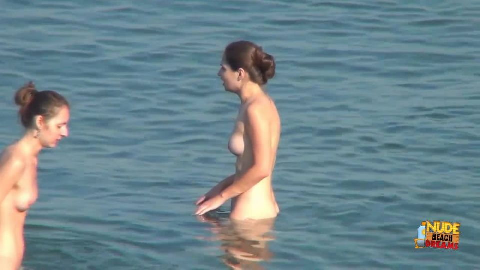Nudist video  00777
