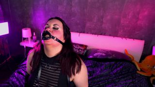 Exciting German Adult Show by slaveclairebear in FullHD-3