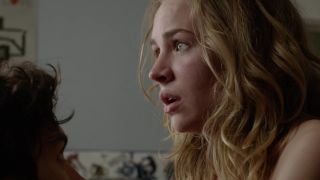 Britt Robertson – Under the Dome s01e01 (2013) HD 1080p - (Celebrity porn)-2