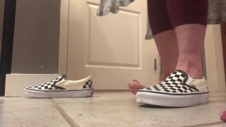 Beneathmytoes Taking my shoes off - 08-11-2019 - Onlyfans-0