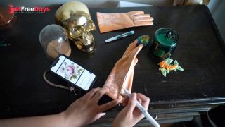 DOminatrix Mara Draws Flowers on Her Leather Gloves-5