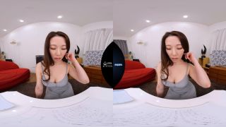 AQUMAM-017 【VR】常にノーブラ乳首ビンビン状態の巨乳義母に耐え切れず、寝ている父を横目に夜●いしちゃった思春期のボク 伊東沙蘭-2