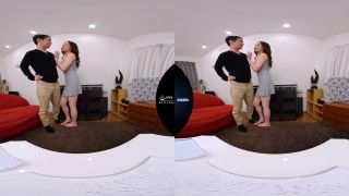 AQUMAM-017 【VR】常にノーブラ乳首ビンビン状態の巨乳義母に耐え切れず、寝ている父を横目に夜●いしちゃった思春期のボク 伊東沙蘭-5