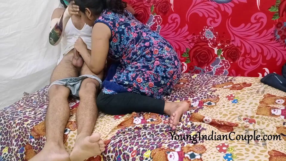 Real hmade hot couple passionate real desi sex in the morning.