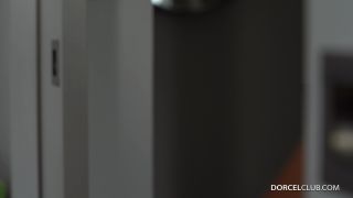 adult xxx clip 28 Clea Gaultier gets the upper hand 4k, crush fetish porn on bdsm porn -2