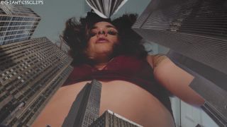 LTLGiantessClips - Mia Hope in Tiny Tampa Giantess SFX - Giants-4