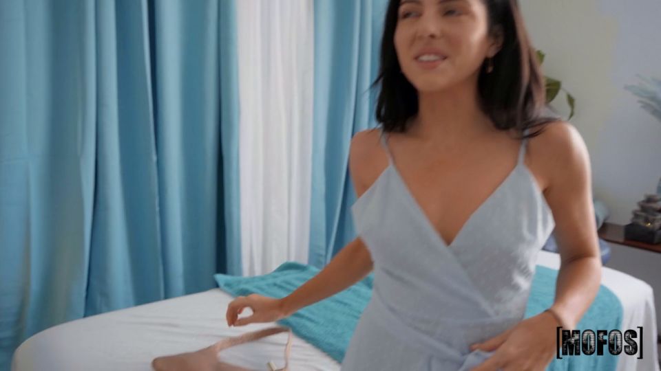 Video Theodora Day : Releasing Her Anal Tension 720p HD